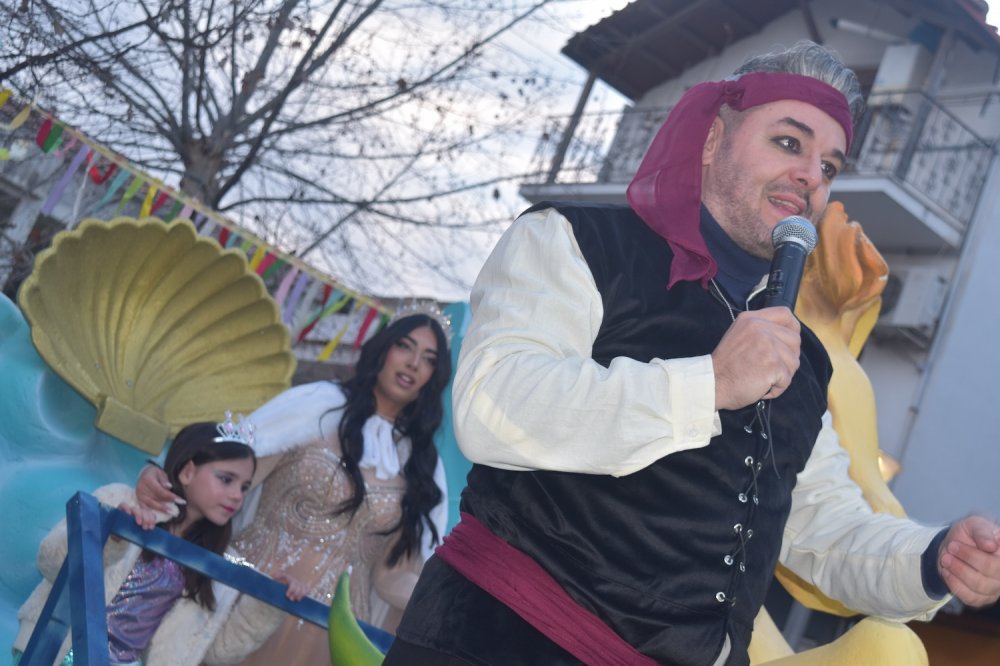 Εικόνες από το Καρναβάλι Βελεστίνου!