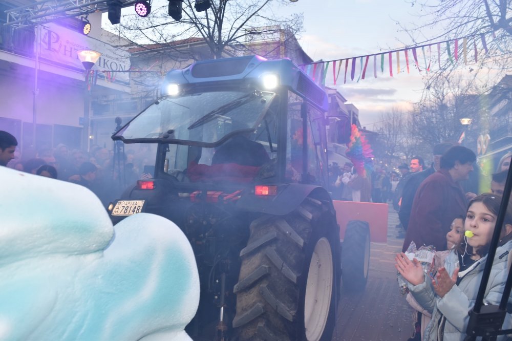 Εικόνες από το Καρναβάλι Βελεστίνου!