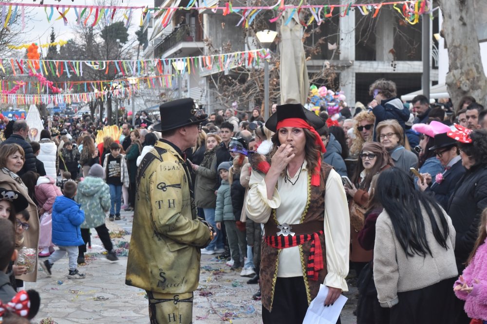 Εικόνες από το Καρναβάλι Βελεστίνου!