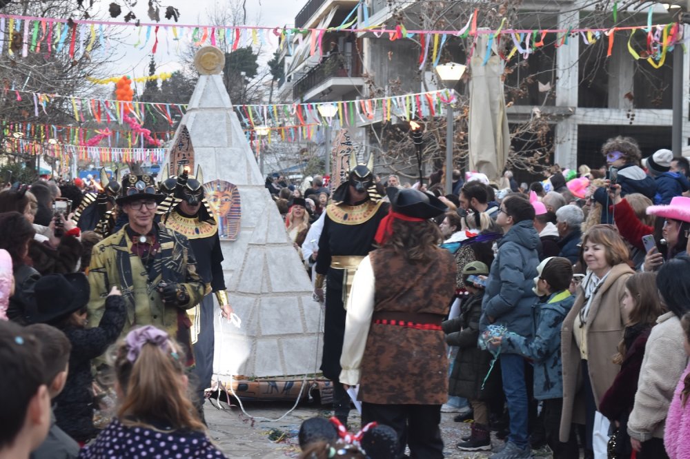 Εικόνες από το Καρναβάλι Βελεστίνου!