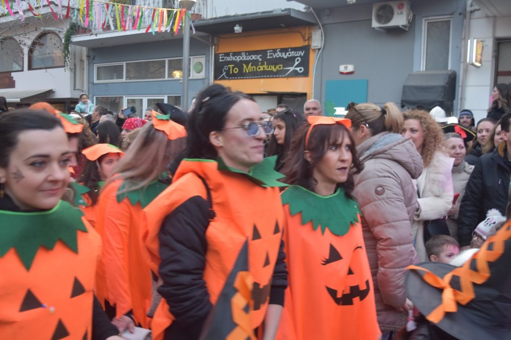 Εικόνες από το Καρναβάλι Βελεστίνου!