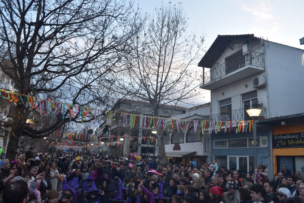 Εικόνες από το Καρναβάλι Βελεστίνου!