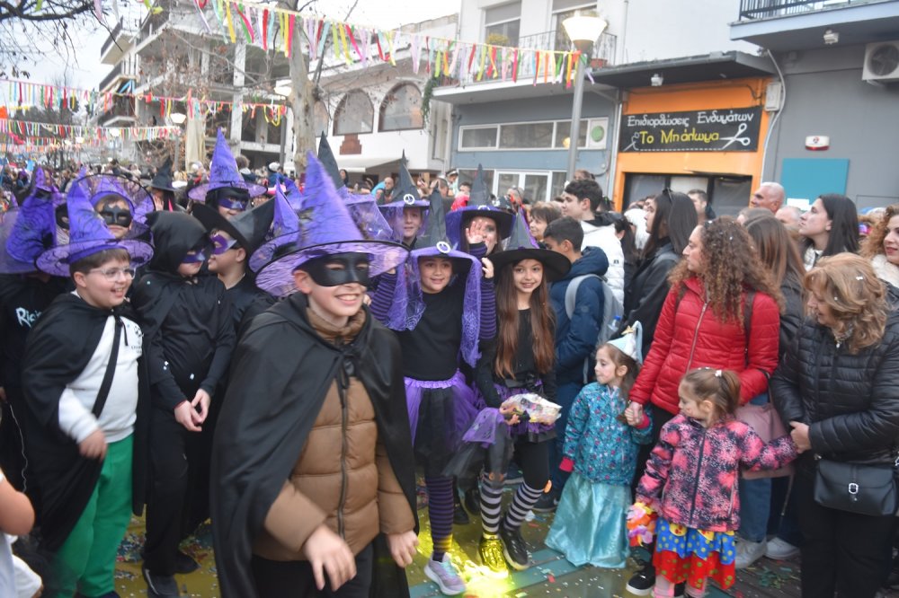Εικόνες από το Καρναβάλι Βελεστίνου!