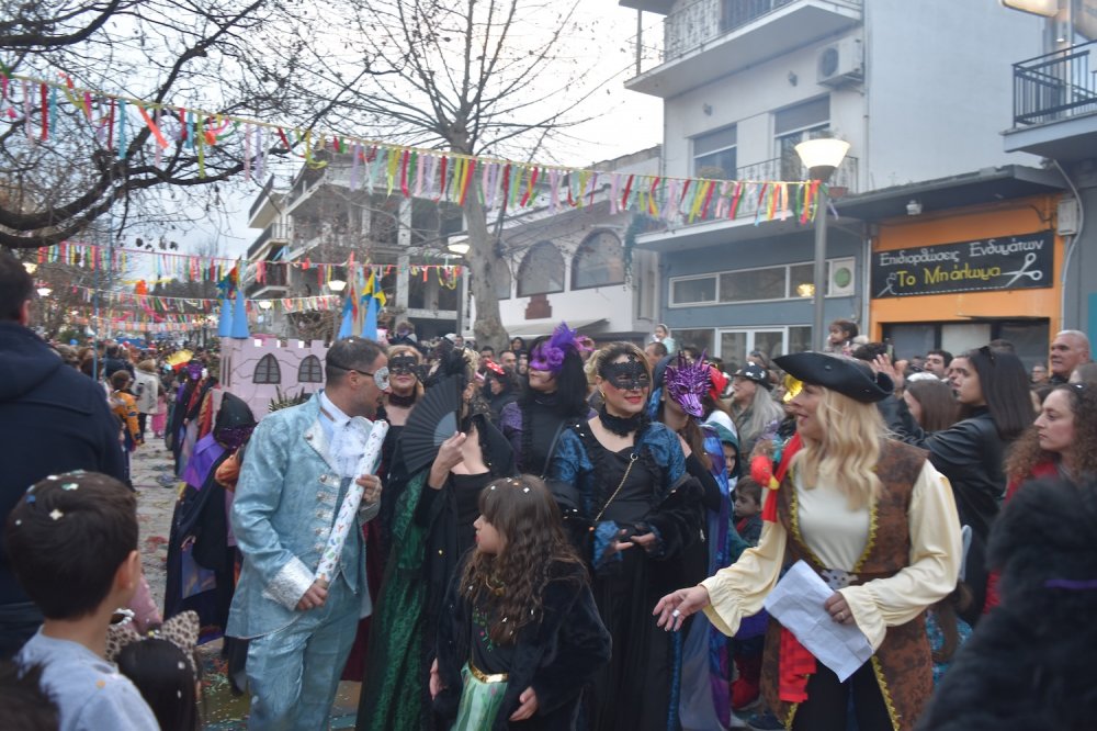 Εικόνες από το Καρναβάλι Βελεστίνου!