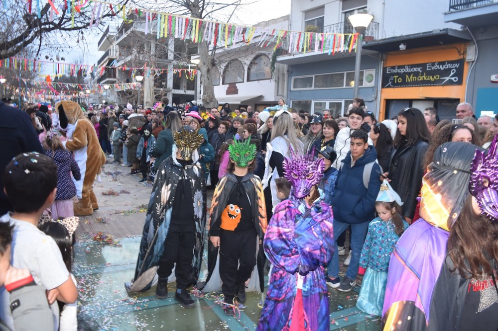 Εικόνες από το Καρναβάλι Βελεστίνου!