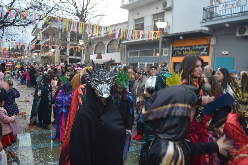 Εικόνες από το Καρναβάλι Βελεστίνου!