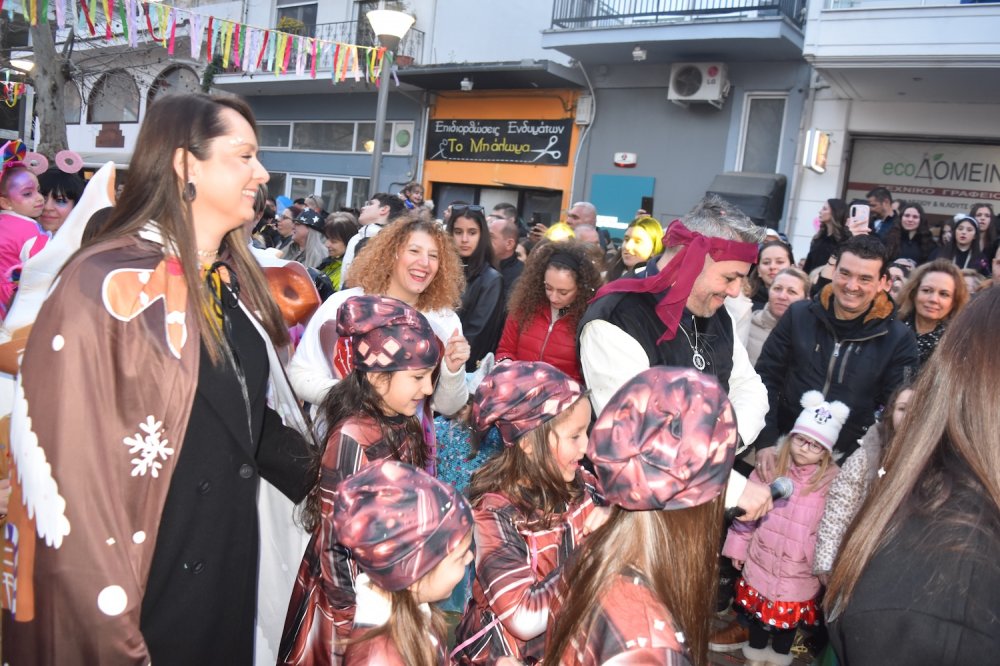 Εικόνες από το Καρναβάλι Βελεστίνου!