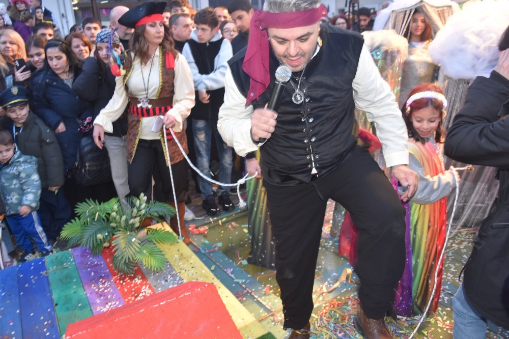 Εικόνες από το Καρναβάλι Βελεστίνου Μέρος 2ο!