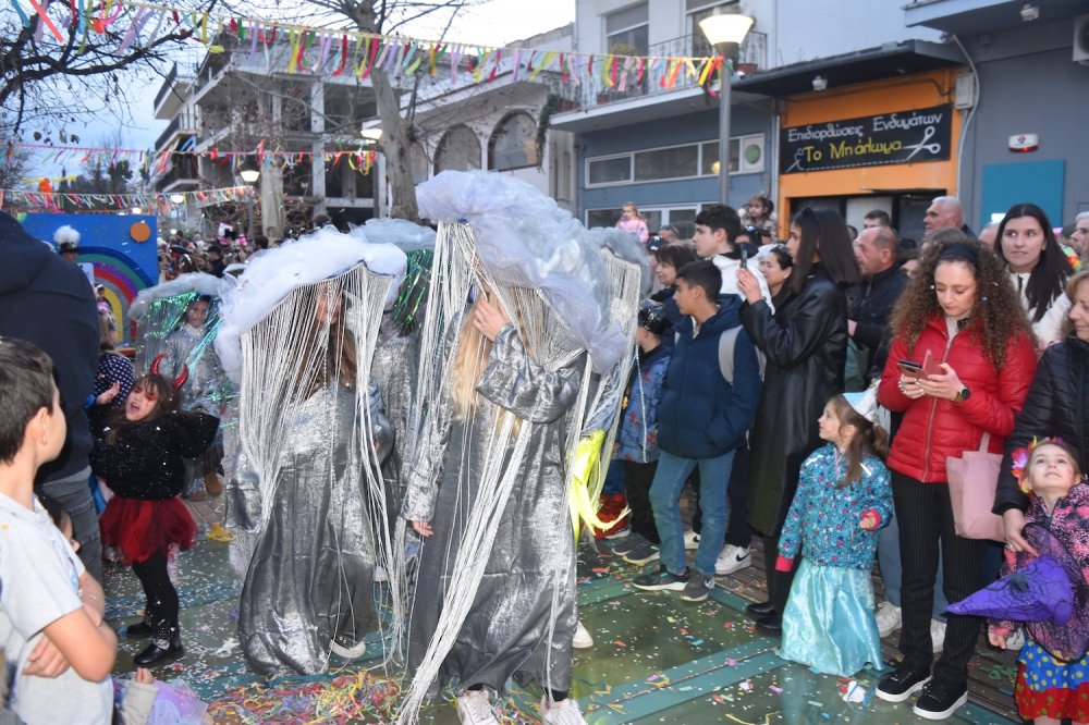 Εικόνες από το Καρναβάλι Βελεστίνου Μέρος 2ο!