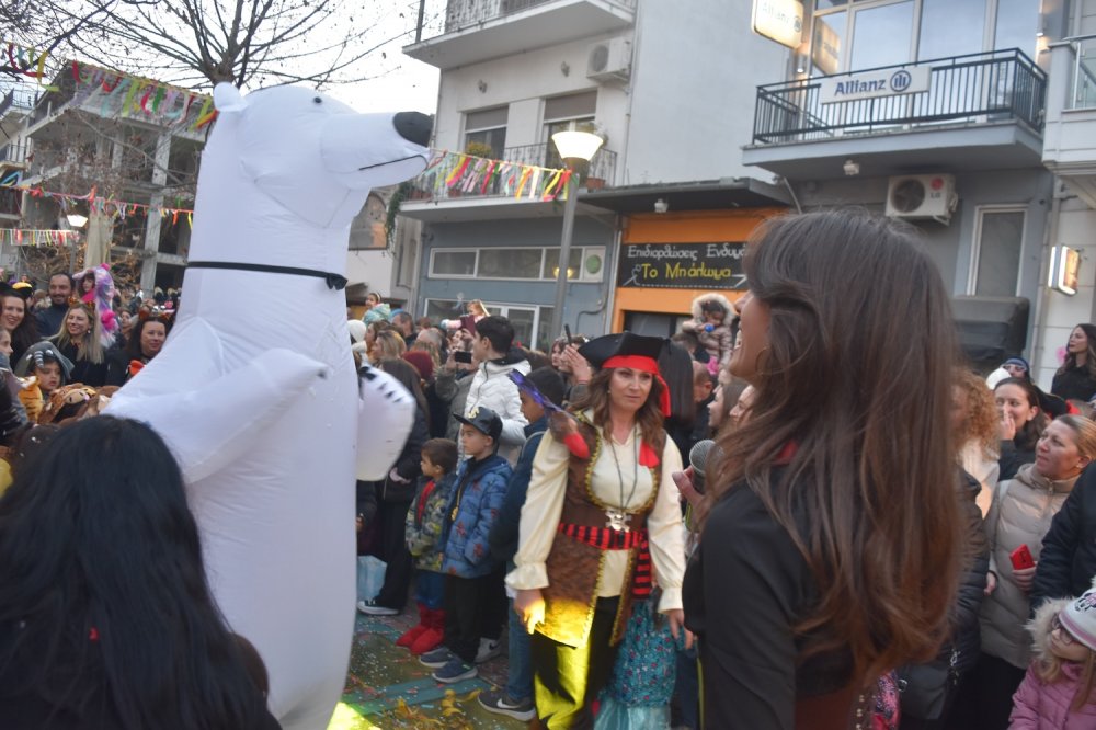 Εικόνες από το Καρναβάλι Βελεστίνου Μέρος 2ο!