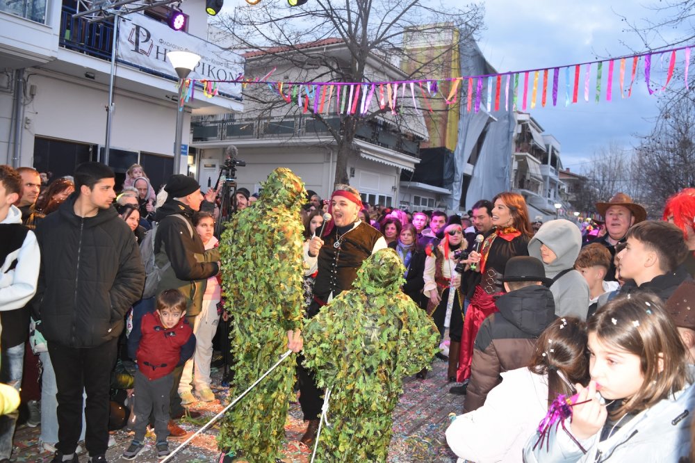 Εικόνες από το Καρναβάλι Βελεστίνου Μέρος 2ο!