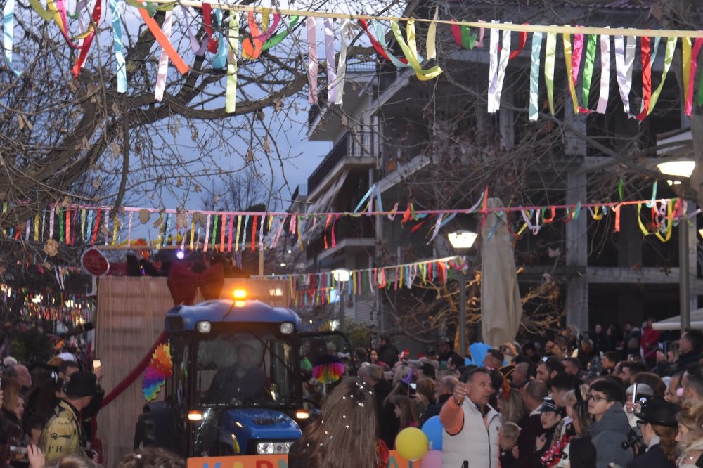 Εικόνες από το Καρναβάλι Βελεστίνου Μέρος 2ο!