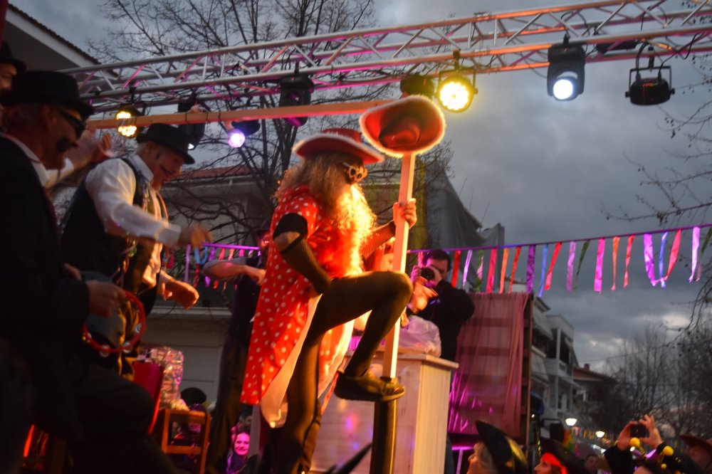 Εικόνες από το Καρναβάλι Βελεστίνου Μέρος 2ο!