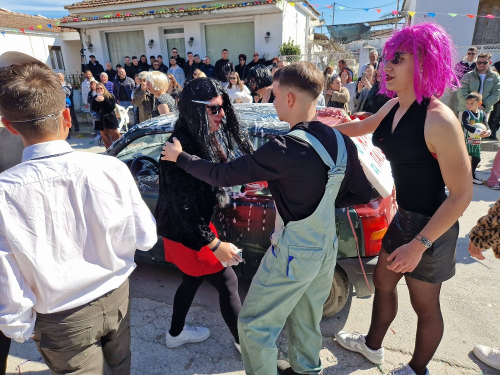 Εικόνες από το Ιστορικό Καρναβάλι Ριζομύλου