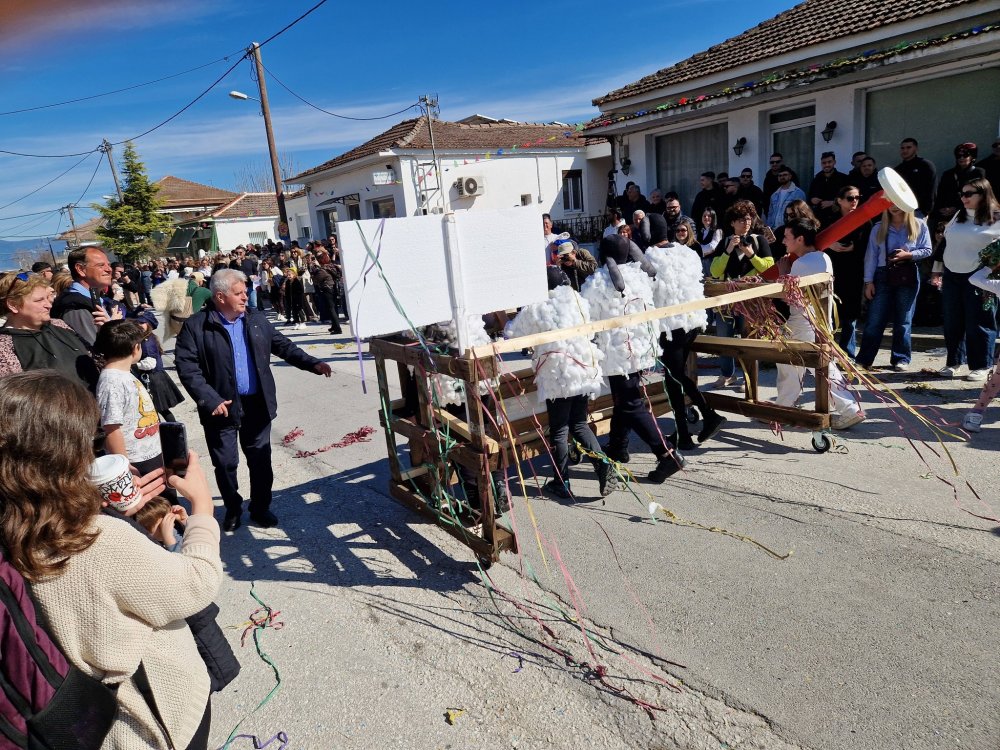Εικόνες από το Ιστορικό Καρναβάλι Ριζομύλου