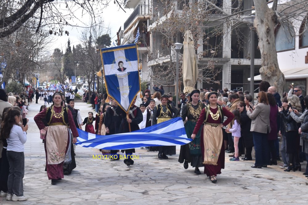 Φωτορεπορτάζ από την Παρέλαση στο Βελεστίνο