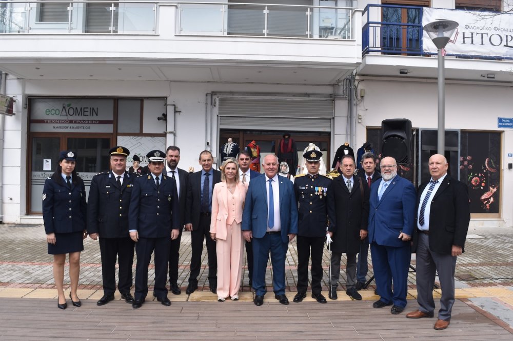 Φωτορεπορτάζ από την Παρέλαση στο Βελεστίνο