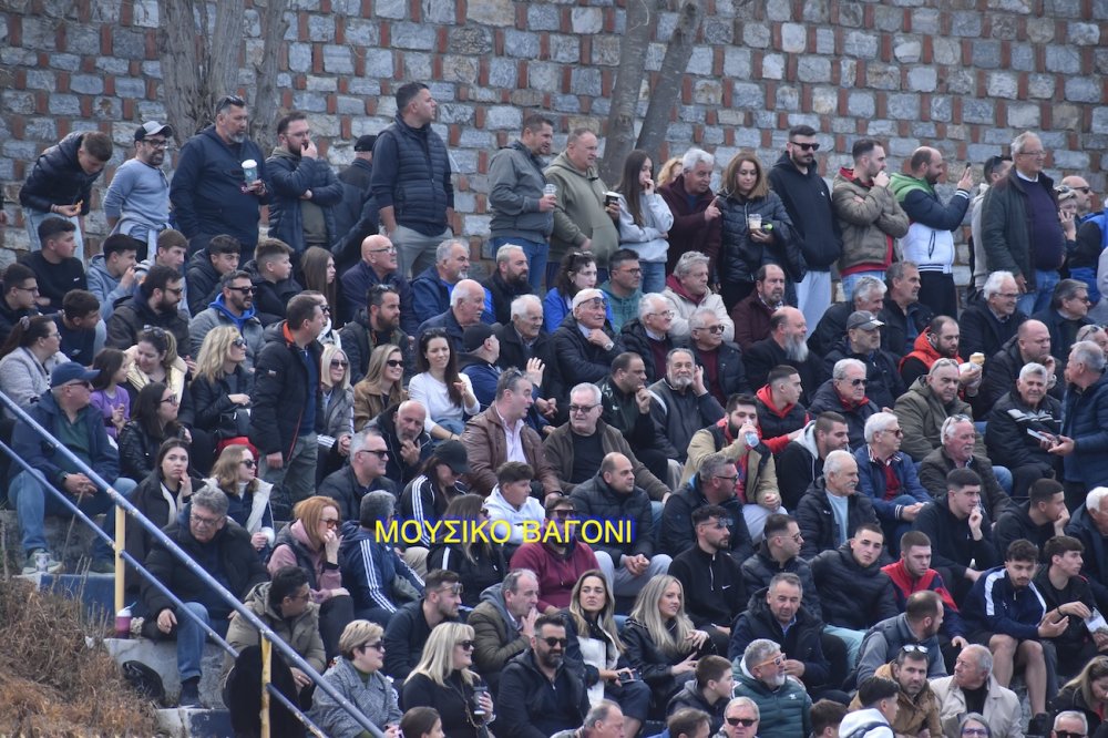 Το απόλυτο φωτορεπορτάζ από την ιστορική νίκη του Ρήγα!