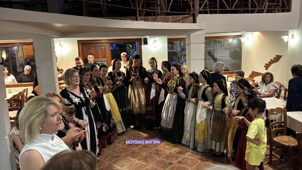 Φωτορεπορτάζ - Αναβίωσε το Έθιμο του Κλήδονα στο Βελεστίνο