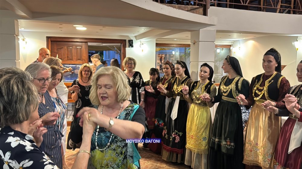 Φωτορεπορτάζ - Αναβίωσε το Έθιμο του Κλήδονα στο Βελεστίνο