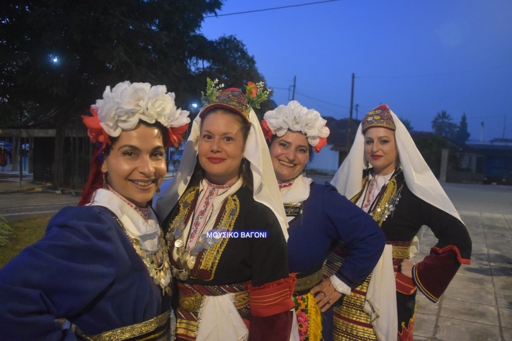 Εικόνες από την Βραδιά Παράδοσης και Πολιτισμού στο Μεγάλο Μοναστήρι