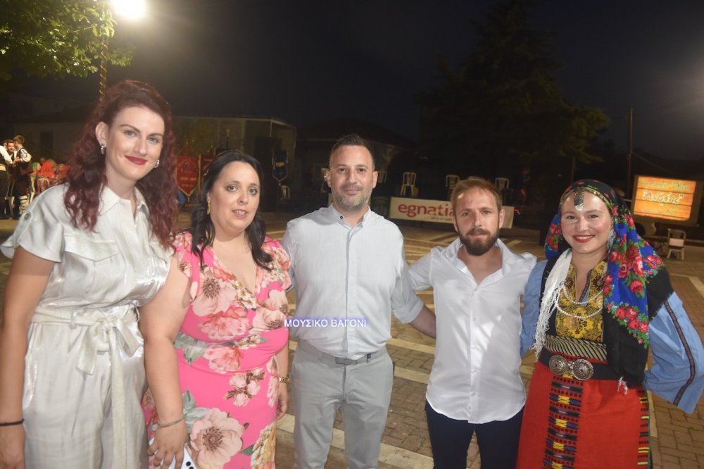 Εικόνες από την Βραδιά Παράδοσης και Πολιτισμού στο Μεγάλο Μοναστήρι