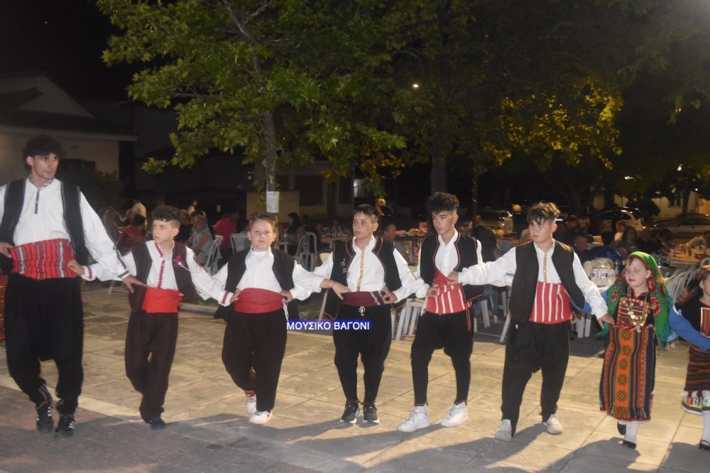 Εικόνες από την Βραδιά Παράδοσης και Πολιτισμού στο Μεγάλο Μοναστήρι