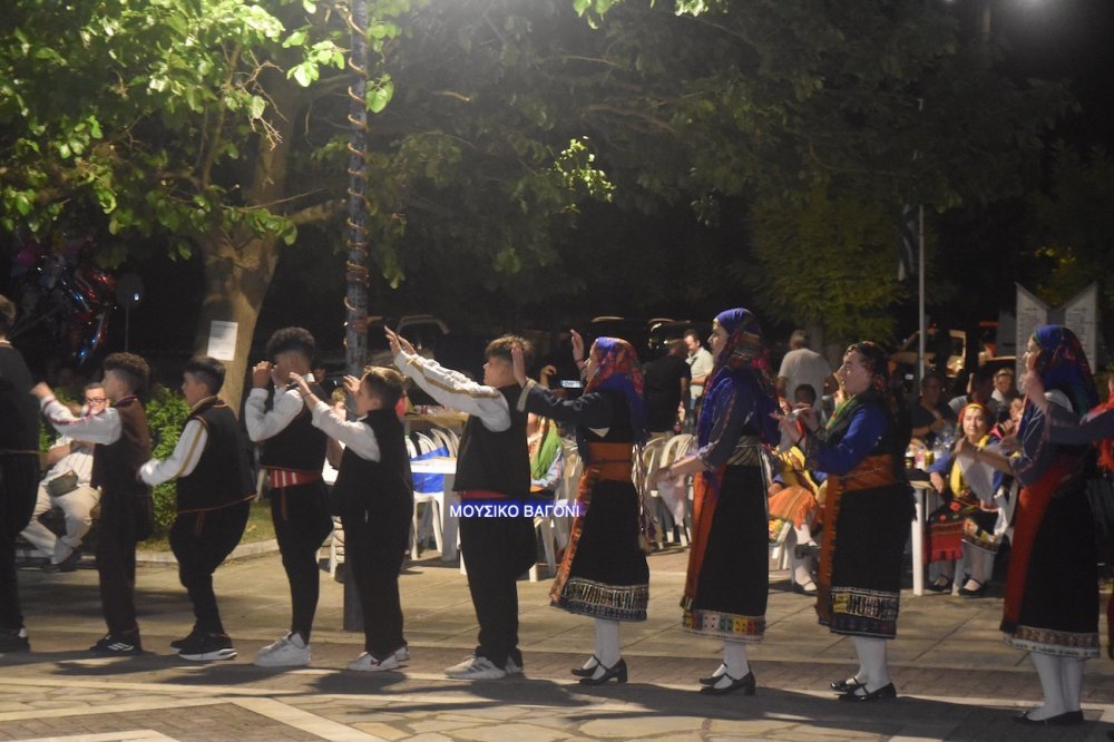 Εικόνες από την Βραδιά Παράδοσης και Πολιτισμού στο Μεγάλο Μοναστήρι