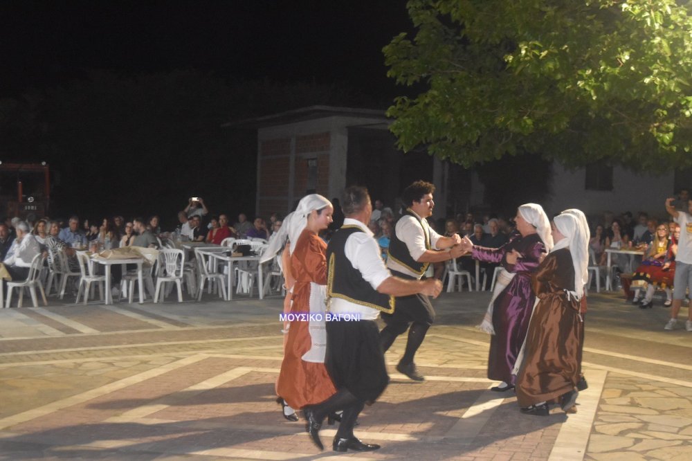 Εικόνες από την Βραδιά Παράδοσης και Πολιτισμού στο Μεγάλο Μοναστήρι