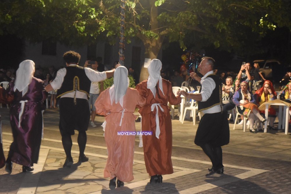 Εικόνες από την Βραδιά Παράδοσης και Πολιτισμού στο Μεγάλο Μοναστήρι