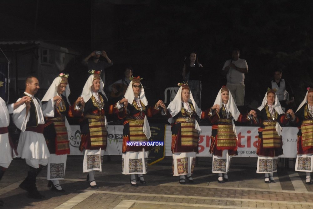 Εικόνες από την Βραδιά Παράδοσης και Πολιτισμού στο Μεγάλο Μοναστήρι