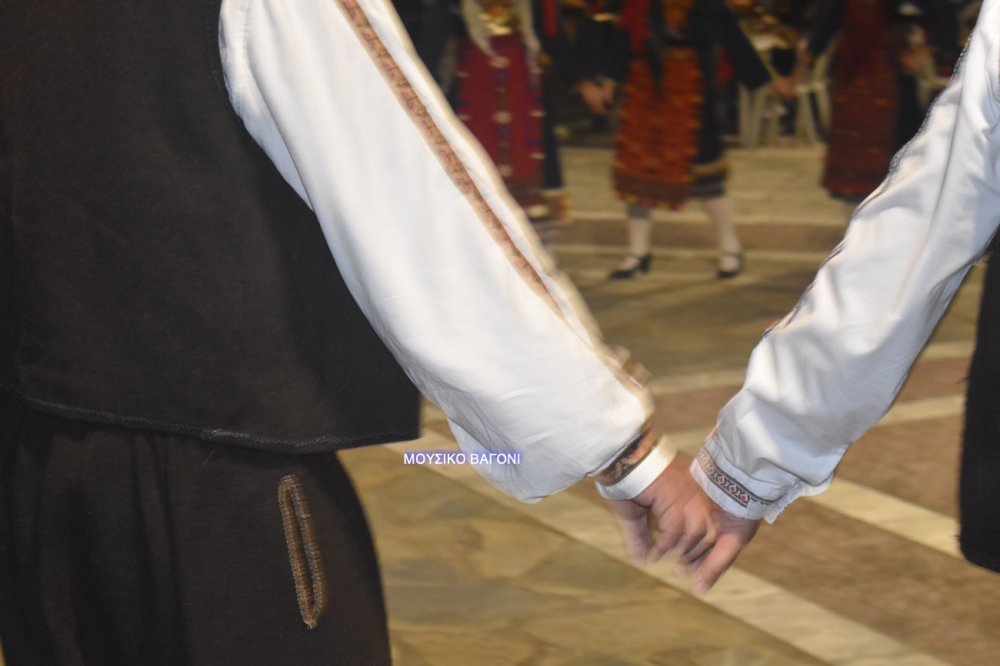 Εικόνες από την Βραδιά Παράδοσης και Πολιτισμού στο Μεγάλο Μοναστήρι