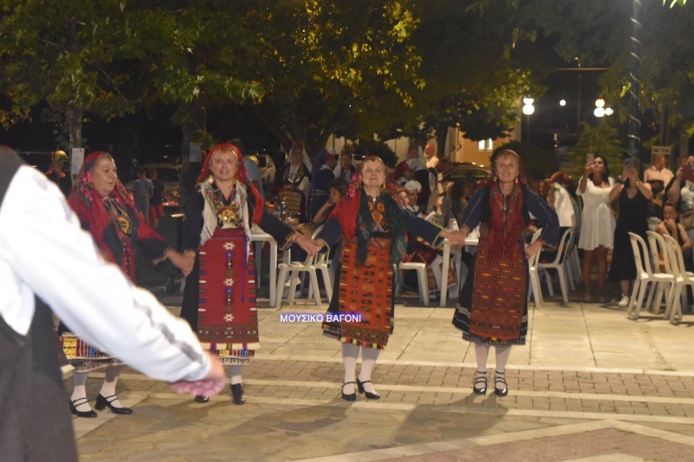 Εικόνες από την Βραδιά Παράδοσης και Πολιτισμού στο Μεγάλο Μοναστήρι
