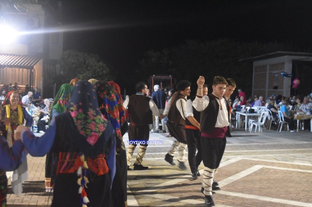 Εικόνες από την Βραδιά Παράδοσης και Πολιτισμού στο Μεγάλο Μοναστήρι