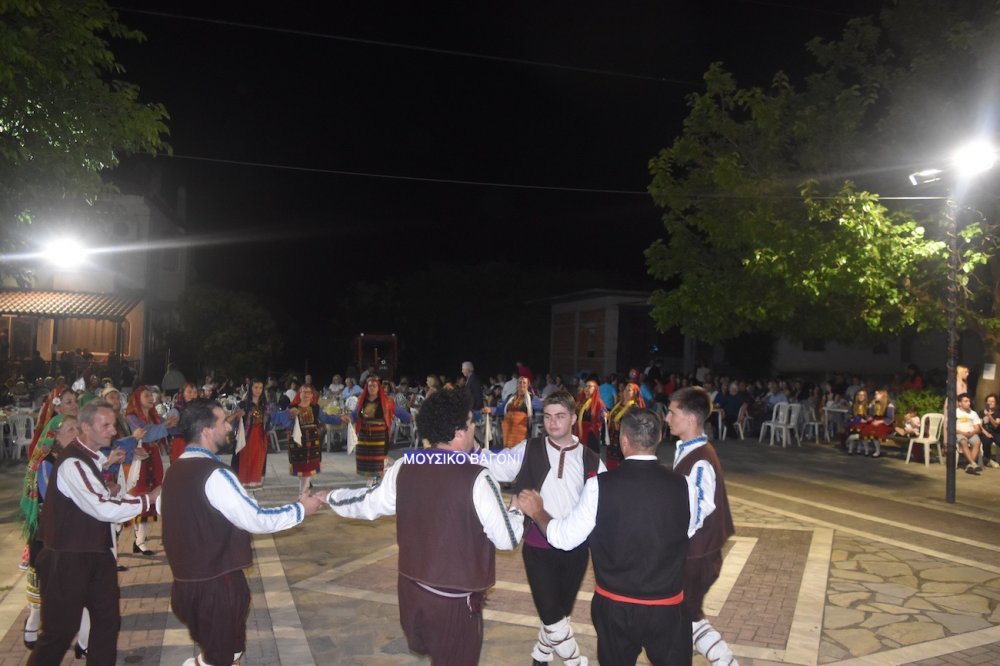 Εικόνες από την Βραδιά Παράδοσης και Πολιτισμού στο Μεγάλο Μοναστήρι