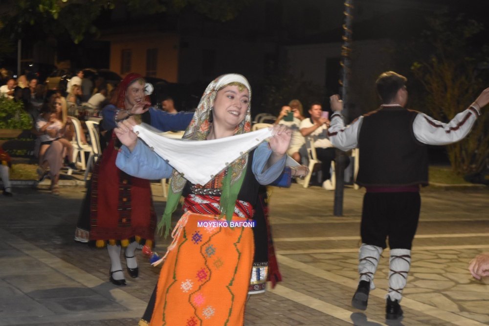 Εικόνες από την Βραδιά Παράδοσης και Πολιτισμού στο Μεγάλο Μοναστήρι