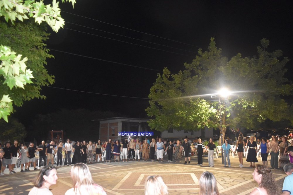 Εικόνες από την Βραδιά Παράδοσης και Πολιτισμού στο Μεγάλο Μοναστήρι