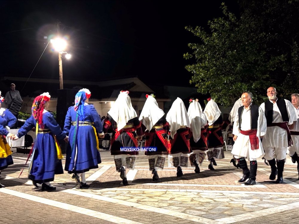 Εικόνες από την Βραδιά Παράδοσης και Πολιτισμού στο Μεγάλο Μοναστήρι