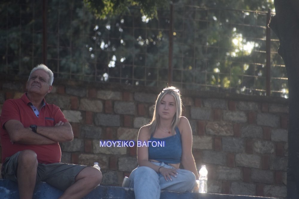 Εικόνες από το φιλικό του Βελεστίνου