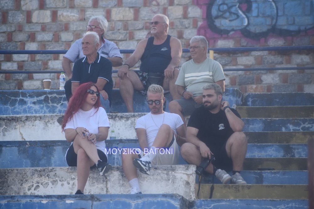 Εικόνες από το φιλικό του Βελεστίνου