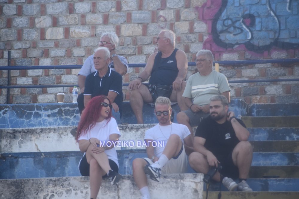 Εικόνες από το φιλικό του Βελεστίνου