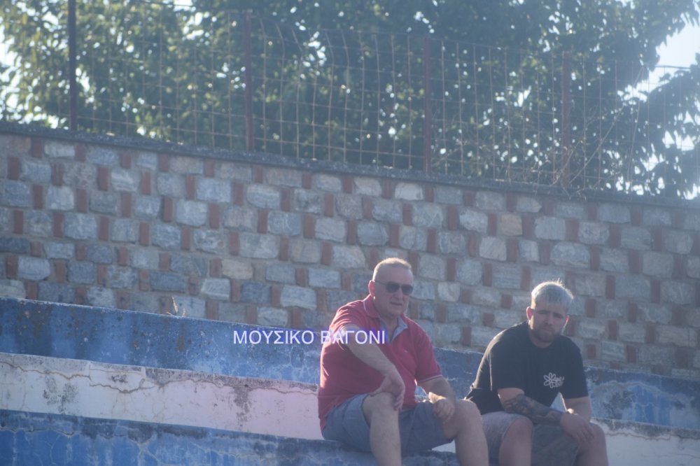 Εικόνες από το φιλικό του Βελεστίνου