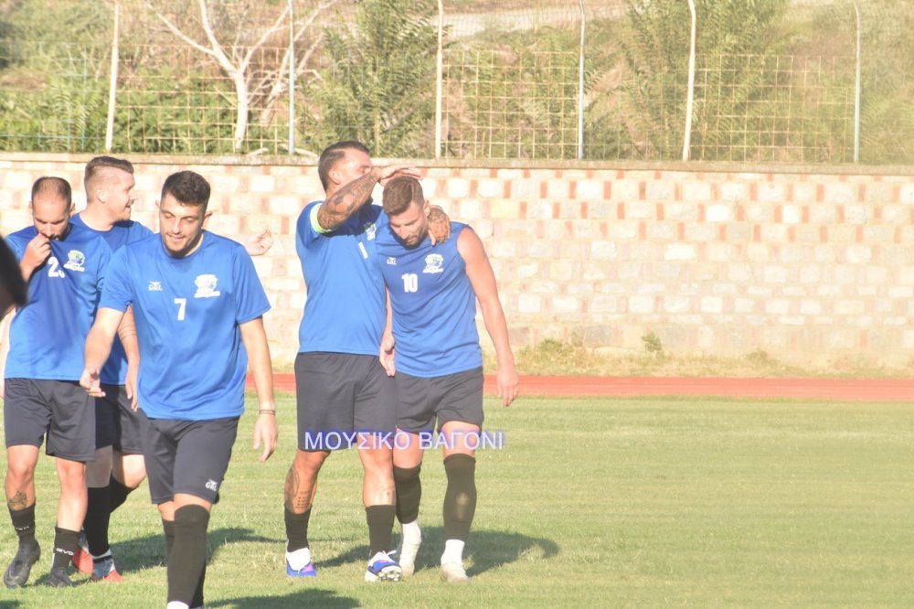 Εικόνες από το φιλικό του Βελεστίνου