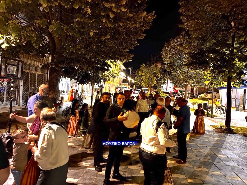 Εικόνες από τον χορό των Περιβολιωτών
