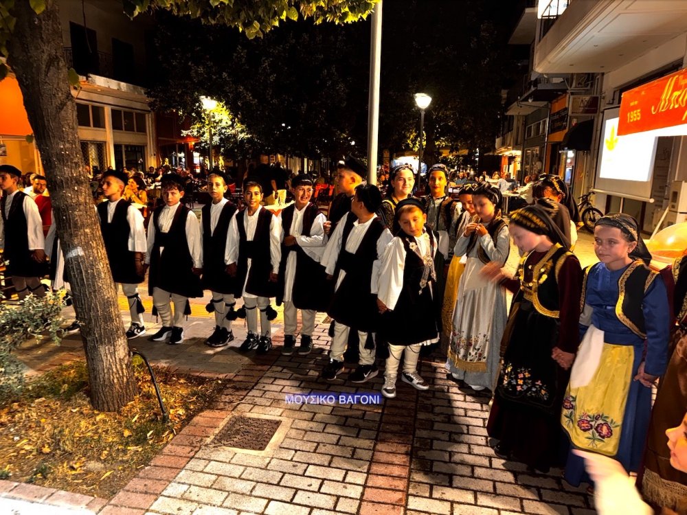 Εικόνες από τον χορό των Περιβολιωτών