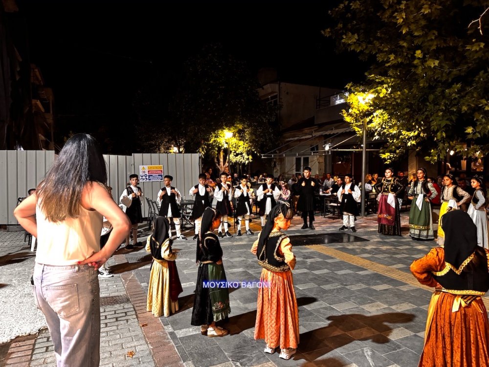 Εικόνες από τον χορό των Περιβολιωτών