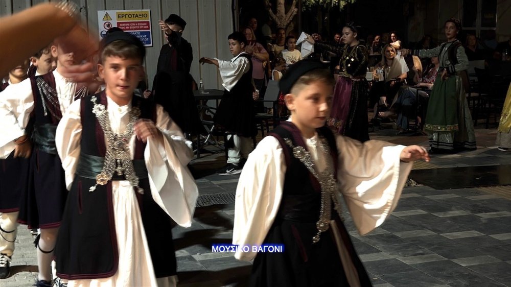 Εικόνες από τον χορό των Περιβολιωτών