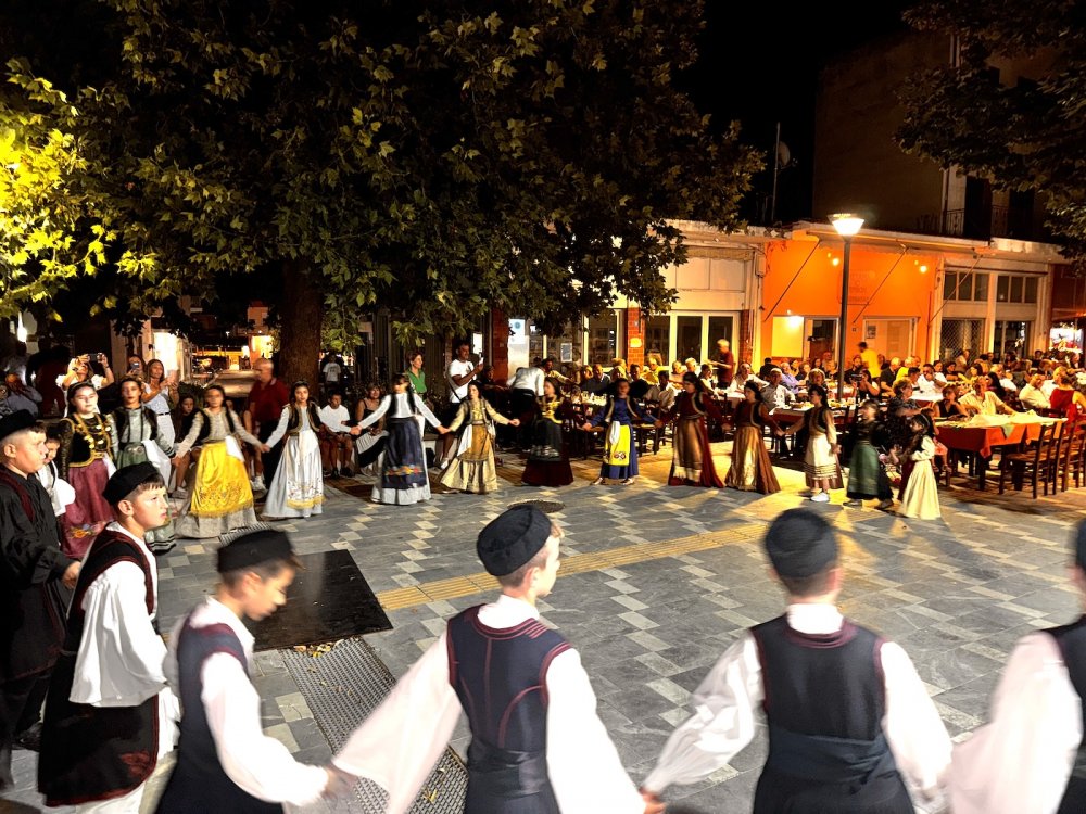 Εικόνες από τον χορό των Περιβολιωτών