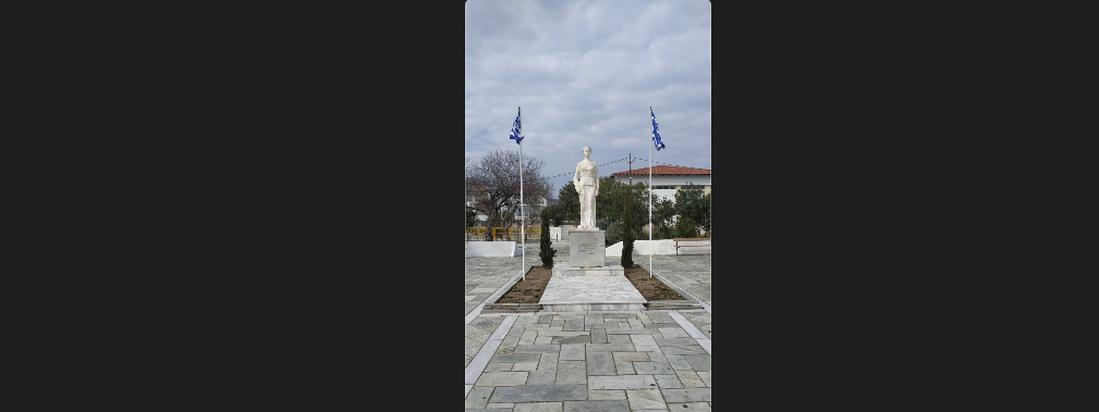 Μνημείο Πεσόντων για την Ελευθερία στην Σκιάθο