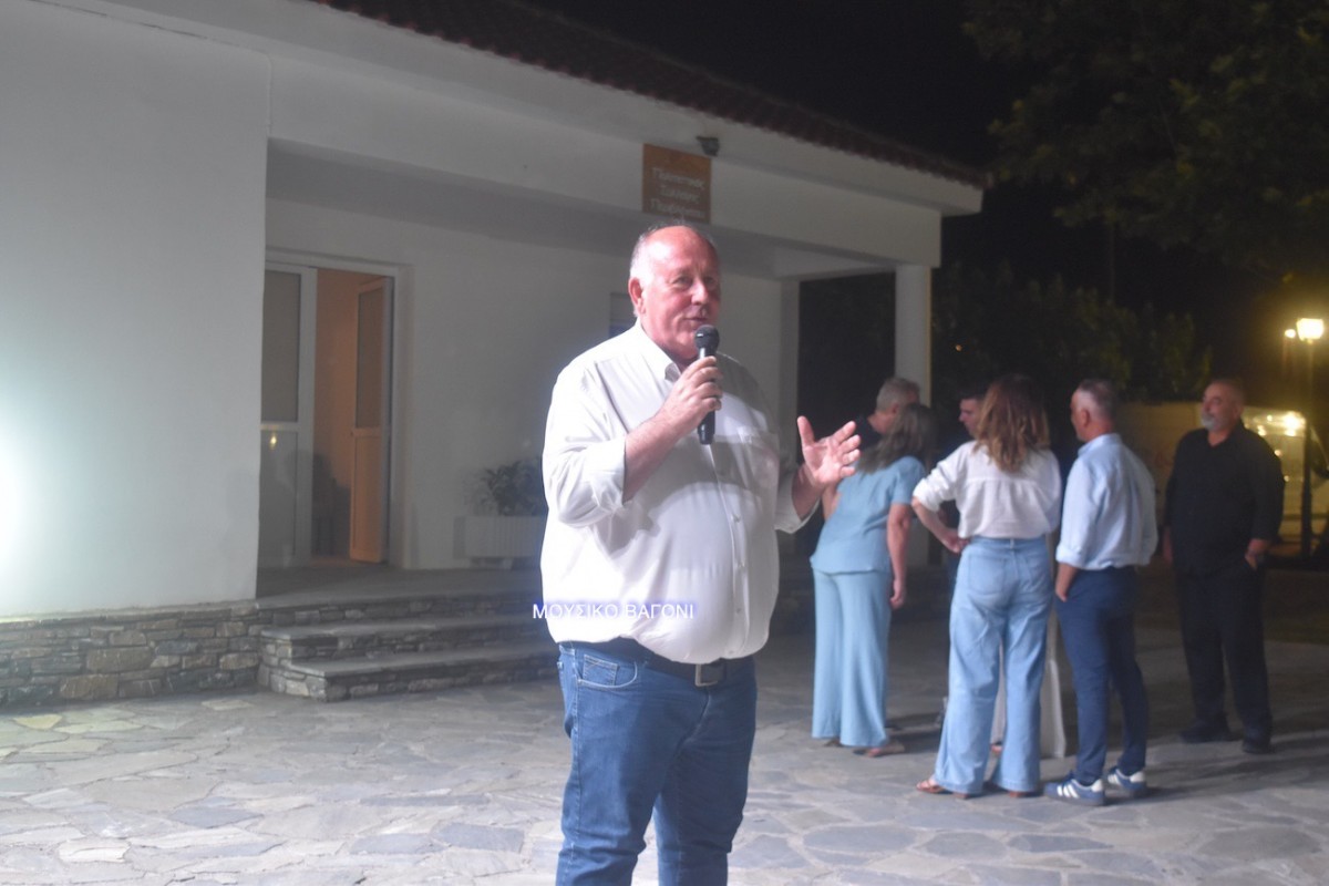Ο δήμαρχος Ρήγα Φεραίου, Δημήτρης Νασίκας